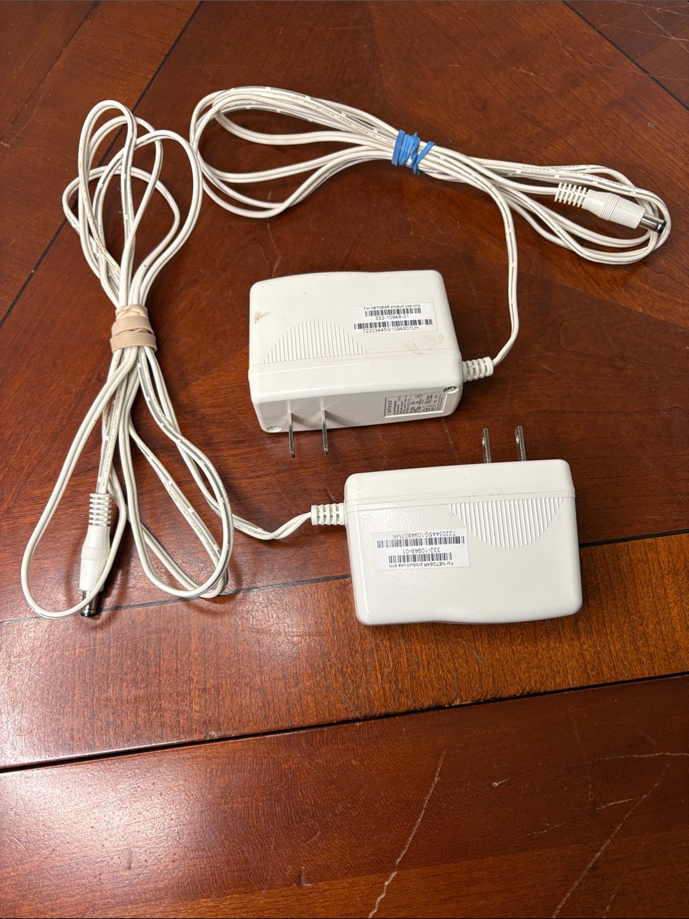 Orbi Mesh WiFi Router & Satellite Pair - RBS50v2 - Picture 5 of 5